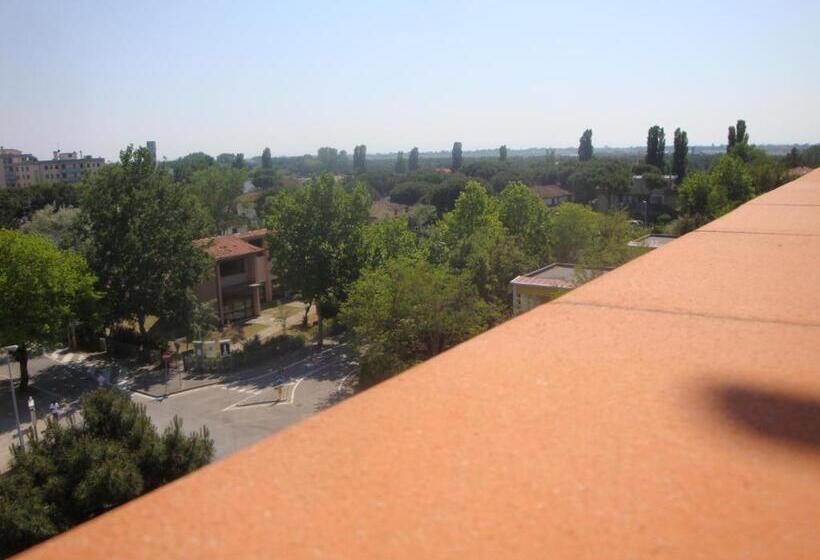 آپارتمان 2 خوابه, Aurora Residence