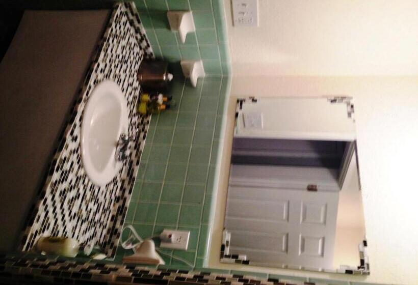 غرفة قياسية مطلّة علي البحر, Capri Beach