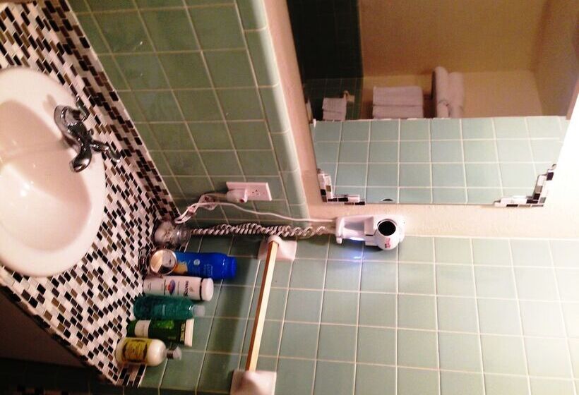 غرفة قياسية مطلّة علي البحر, Capri Beach