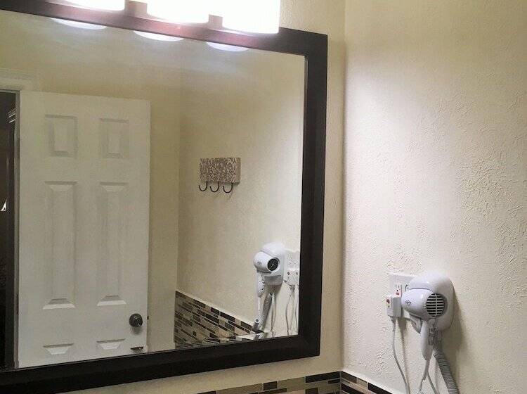 غرفة قياسية, Capri Beach