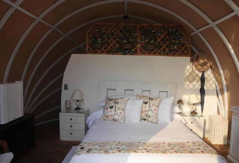 스탠다드 방갈로, Casa Ambrosia