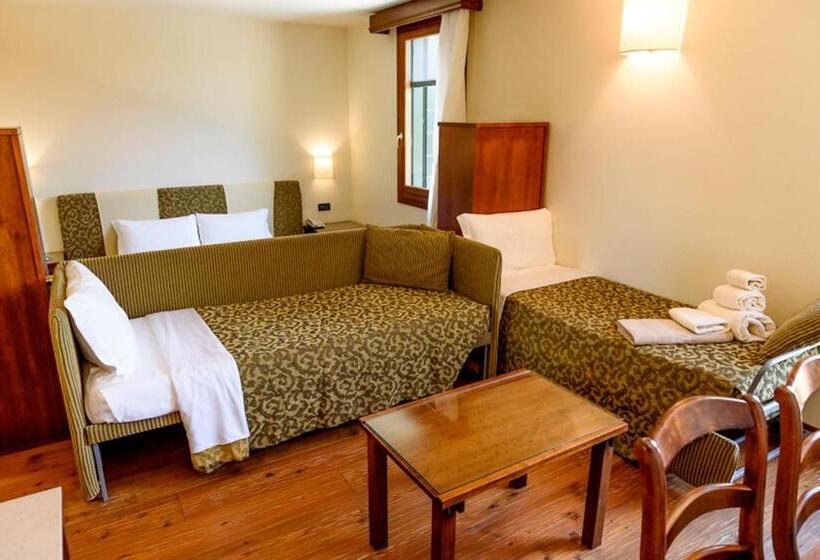 חדר משפחתי, Dune Agriturismo