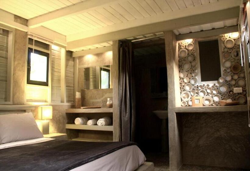 발코니 디럭스 룸, La Bicok Ecolodge