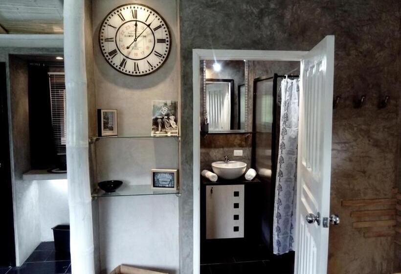 キングサイズベッドのスイートルーム, La Bicok Ecolodge