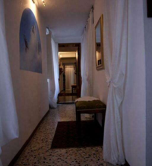 آپارتمان 1 خوابه, Le Case Cavallini Sgarbi Di Rina Cavallini