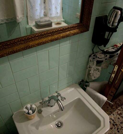 آپارتمان 1 خوابه, Le Case Cavallini Sgarbi Di Rina Cavallini