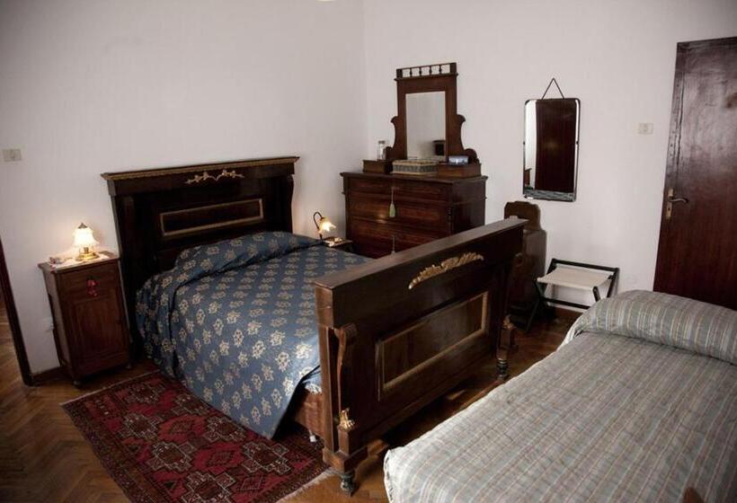 آپارتمان 2 خوابه, Le Case Cavallini Sgarbi Di Rina Cavallini