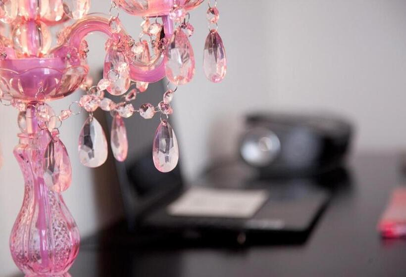 آپارتمان 3 خوابه, Le Case Cavallini Sgarbi Di Rina Cavallini