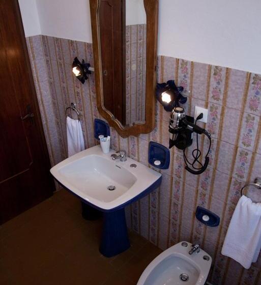 آپارتمان 3 خوابه, Le Case Cavallini Sgarbi Di Rina Cavallini