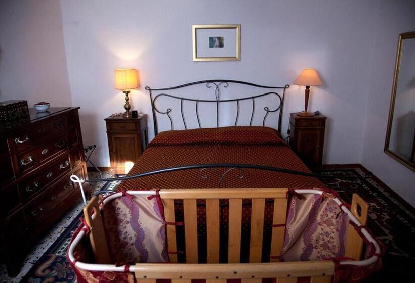 آپارتمان 2 خوابه, Le Case Cavallini Sgarbi Di Rina Cavallini