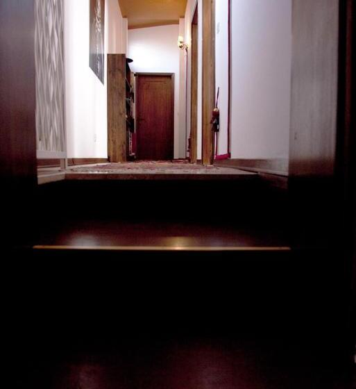 آپارتمان 3 خوابه, Le Case Cavallini Sgarbi Di Rina Cavallini