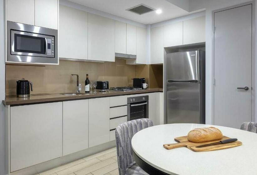 Люкс, Meriton Suites North Ryde