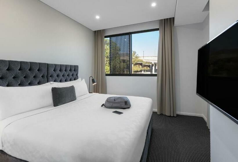 Люкс, Meriton Suites North Ryde