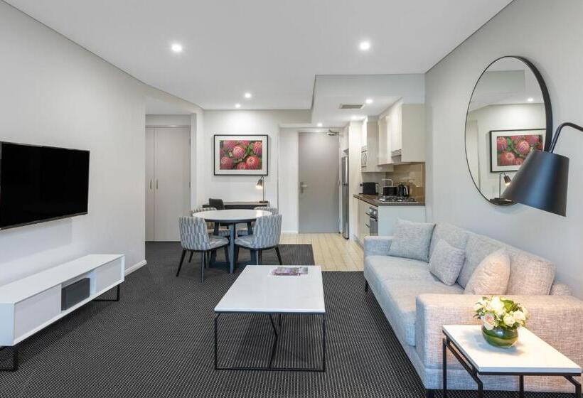 Люкс, Meriton Suites North Ryde