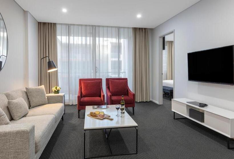 Люкс 2 Спальни, Meriton Suites North Ryde