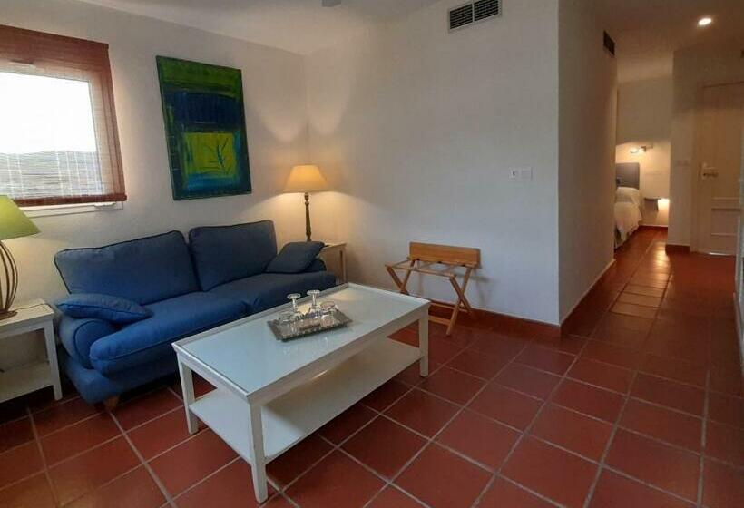 סוויטת ג'וניור עם מסג'ר מים, Mikasa Agua Amarga & Spa