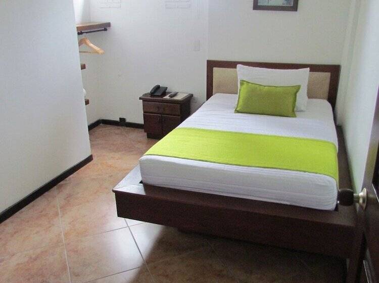 Номер Стандарт Индивидуальный, Plaza Mayor Medellin