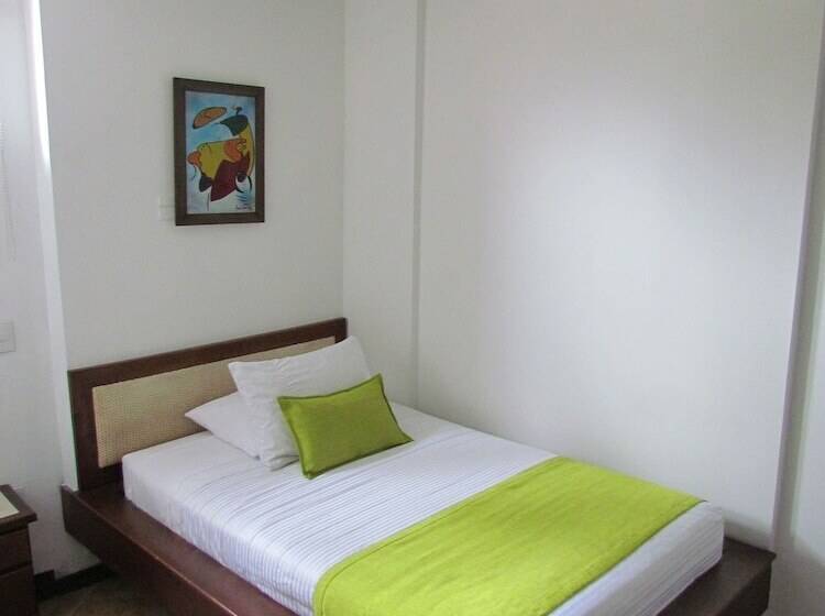 Номер Стандарт Индивидуальный, Plaza Mayor Medellin