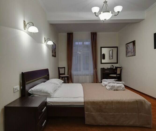 スタンダードルーム, Solo Admiralteyskaya