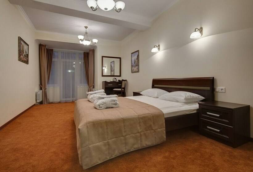 اتاق استاندارد, Solo Admiralteyskaya