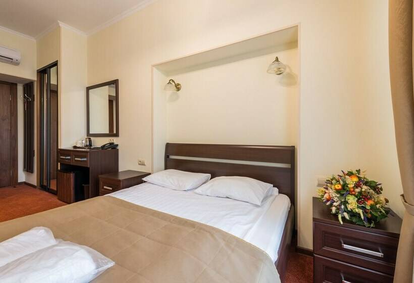 スタンダードルーム, Solo Admiralteyskaya