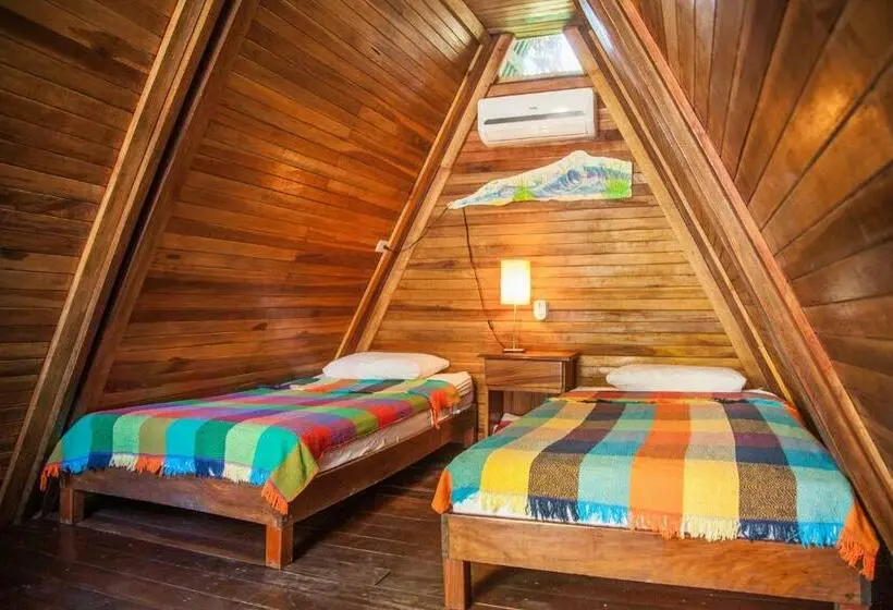 バス共有のスタンダードルーム, Playa Grande Surf Camp
