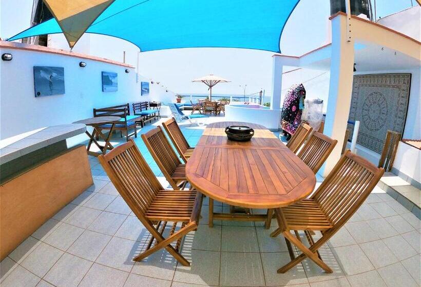 غرفة قياسية, Waves Surf Camp Peru