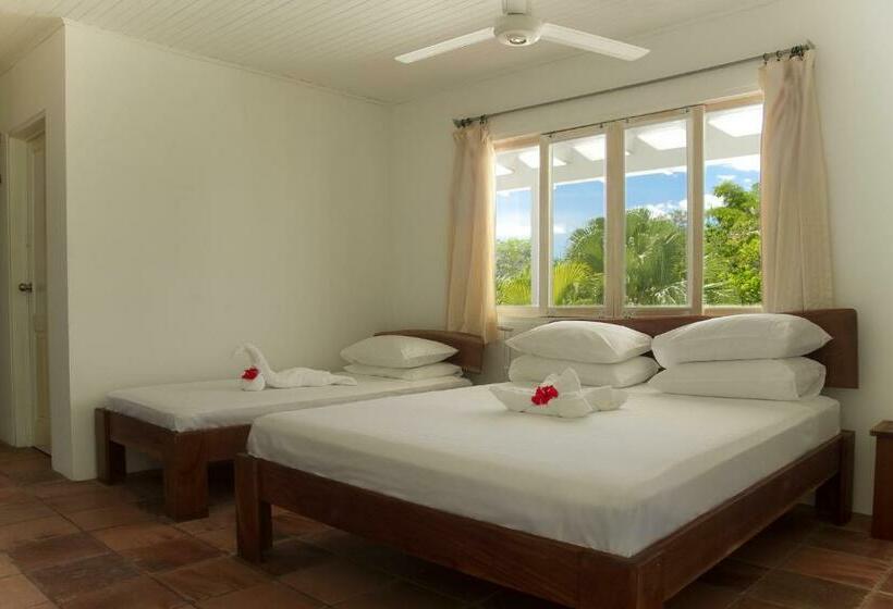 اتاق سه نفره دلوکس با چشمانداز باغ, Horizontes De Montezuma