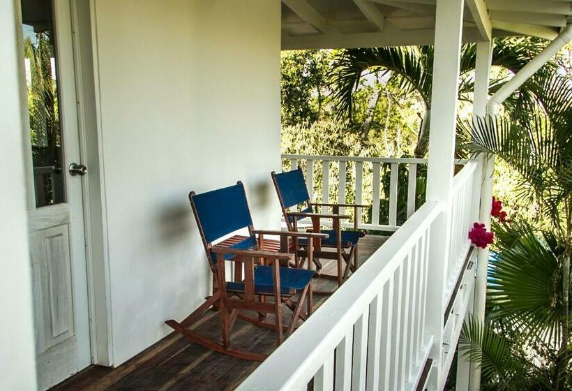 اتاق لوکس با چشمانداز باغ, Horizontes De Montezuma