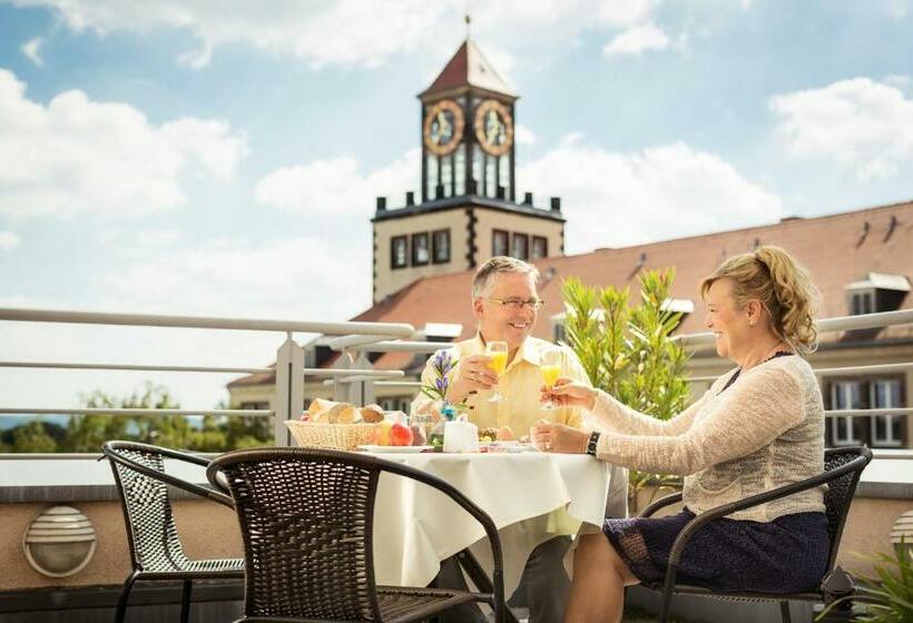 Standard Triple Room, Am Weberplatz