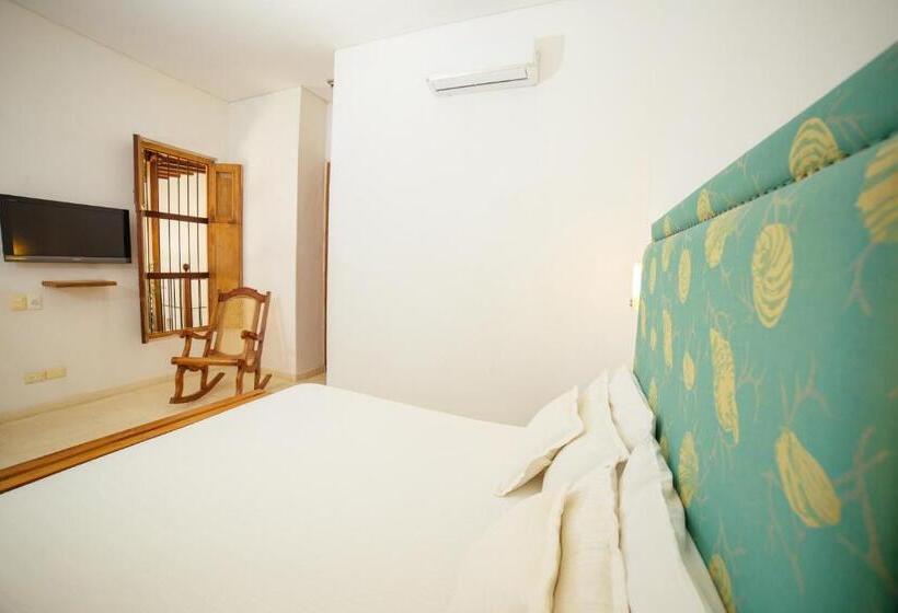 غرفة إقتصادية, Bioma Boutique