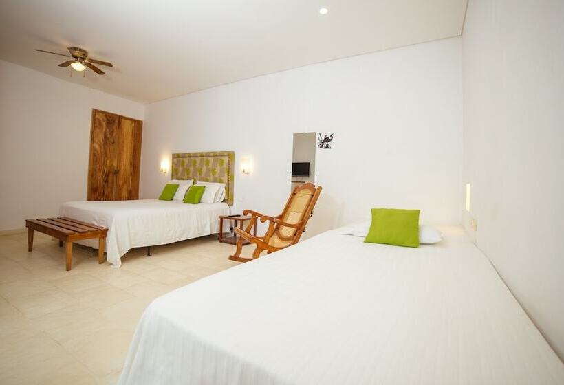 غرفة سوبيريور ثلاثية, Bioma Boutique