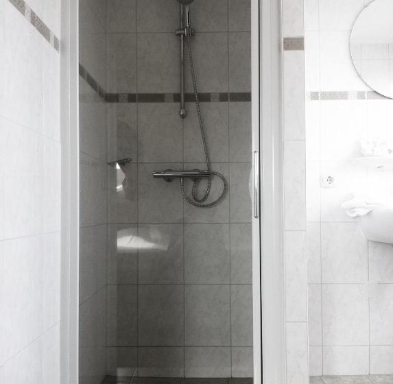 חדר משפחתי, Bos En Duinzicht