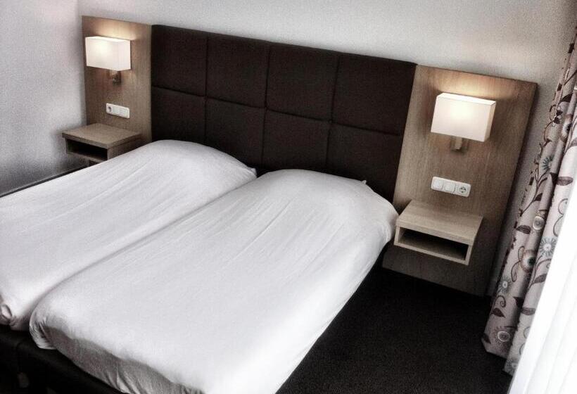 חדר משפחתי, Bos En Duinzicht