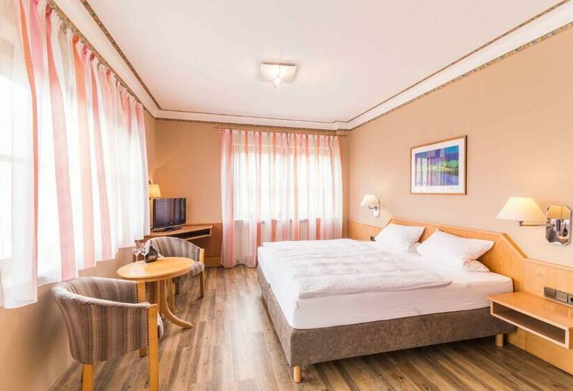 Quarto Estandar, Braun