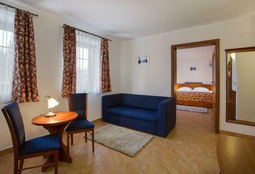 דירת חדר, Concordia