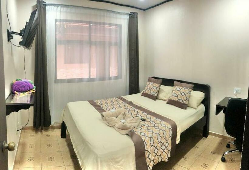 غرفة قياسية, Del Rio