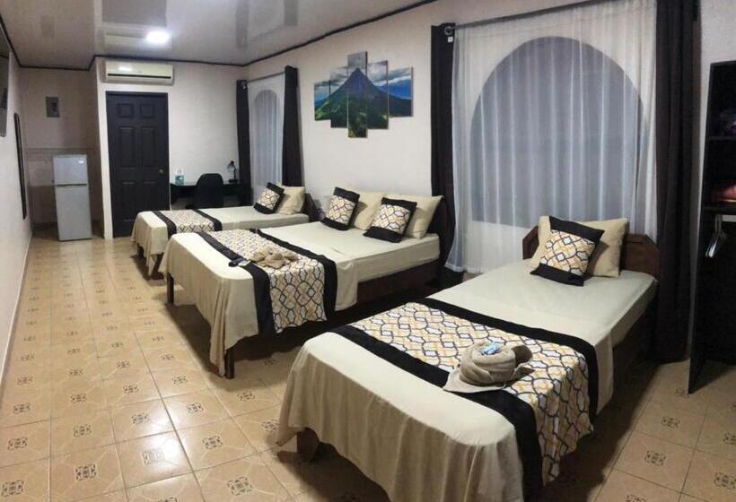 غرفة قياسية رباعية, Del Rio