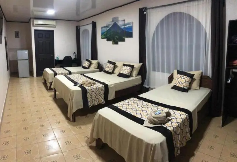 اتاق استاندارد چهار تخته, Del Rio