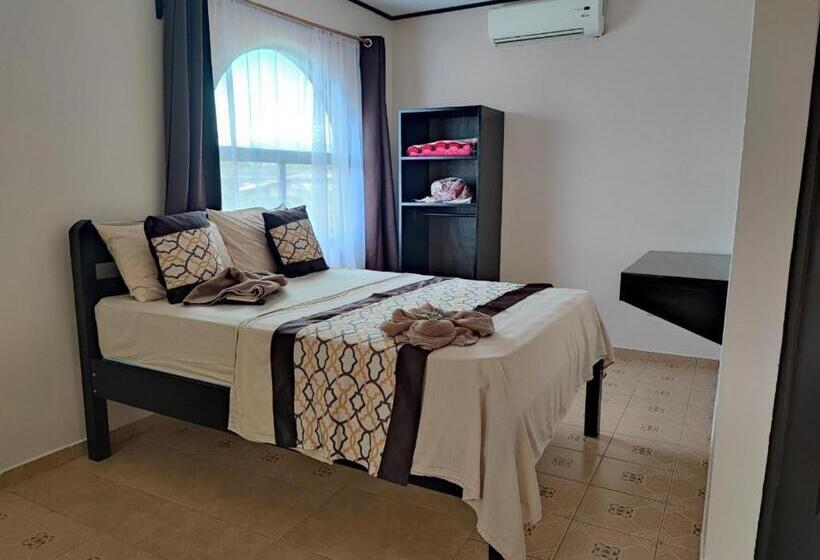 غرفة قياسية فردية, Del Rio