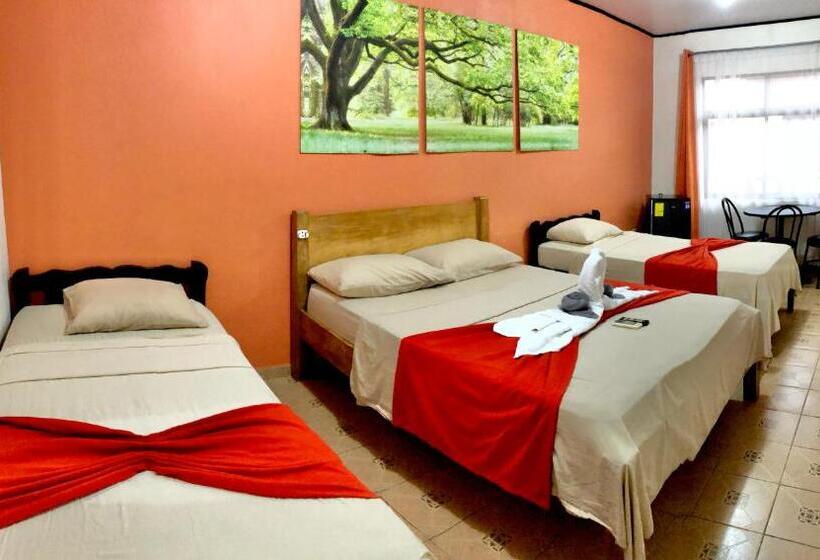 غرفة أساسية ثلاثية, Del Rio