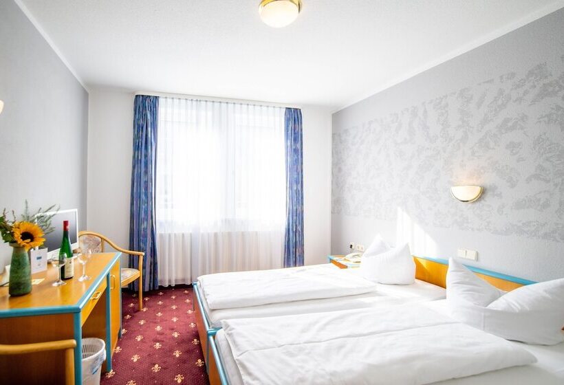 Номер Стандарт, Gasthof Zur Heinzebank