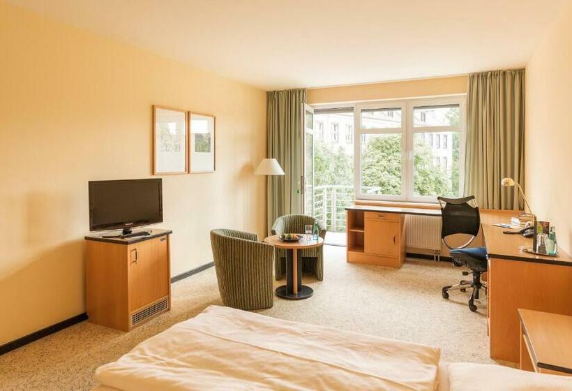 Standard Room, Am Weberplatz