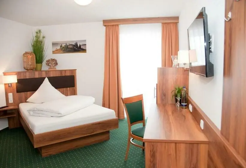 スタンダードシングルルーム, Hutzenthaler