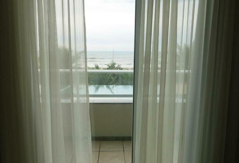 스탠다드 4인용 룸 바다전망, Kaakupe Praia