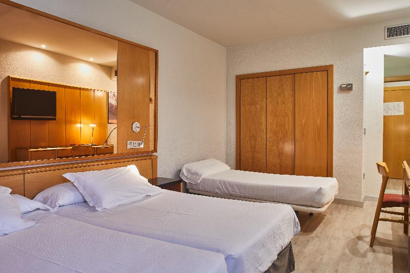 디럭스 4인 룸, Kaakupe Praia