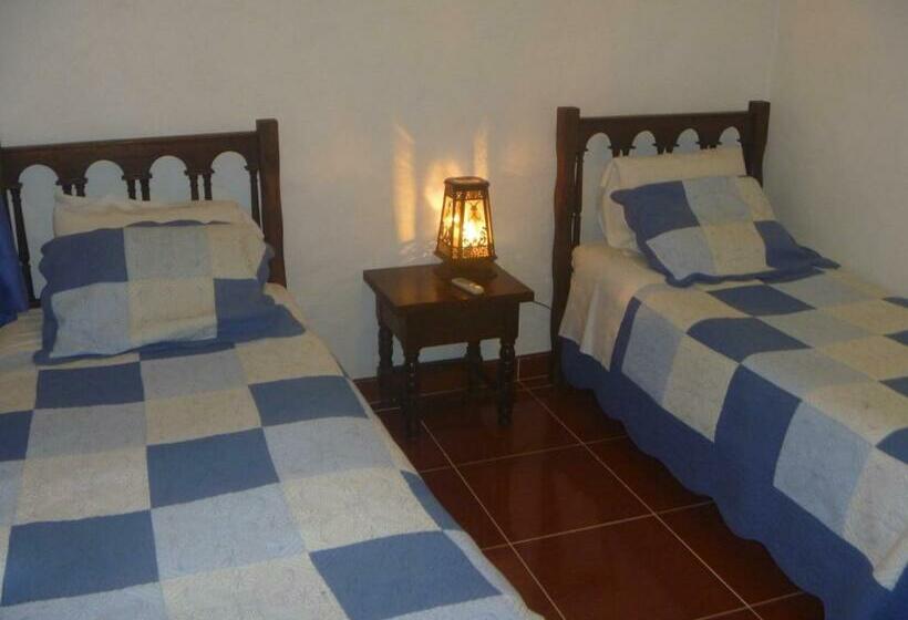 4인용 스탠다드 룸, Los Frayles