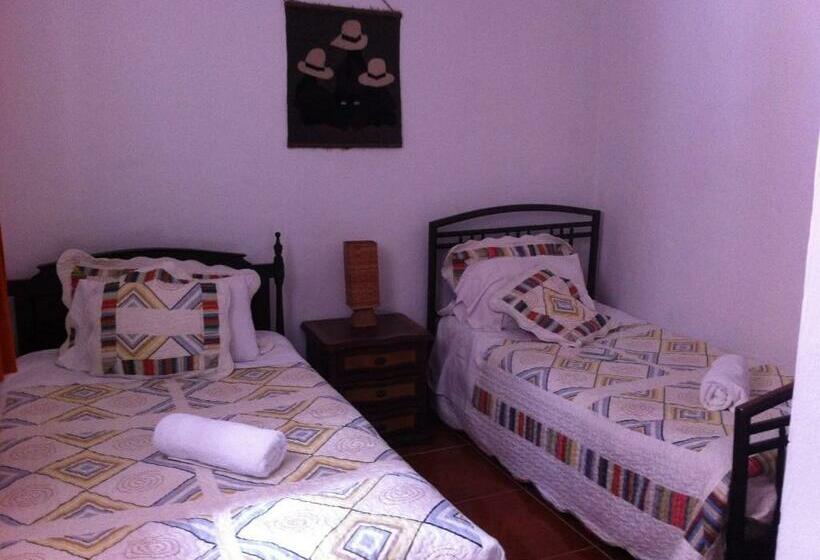 4인용 스탠다드 룸, Los Frayles