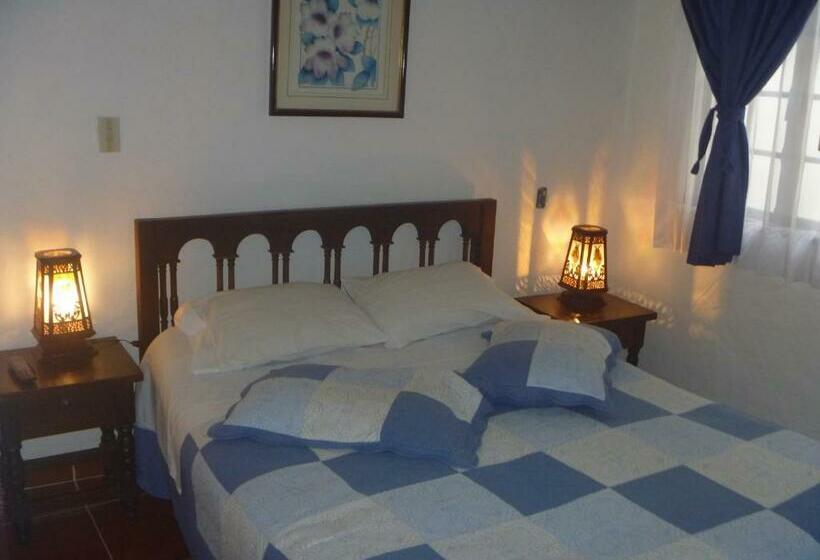 4인용 스탠다드 룸, Los Frayles