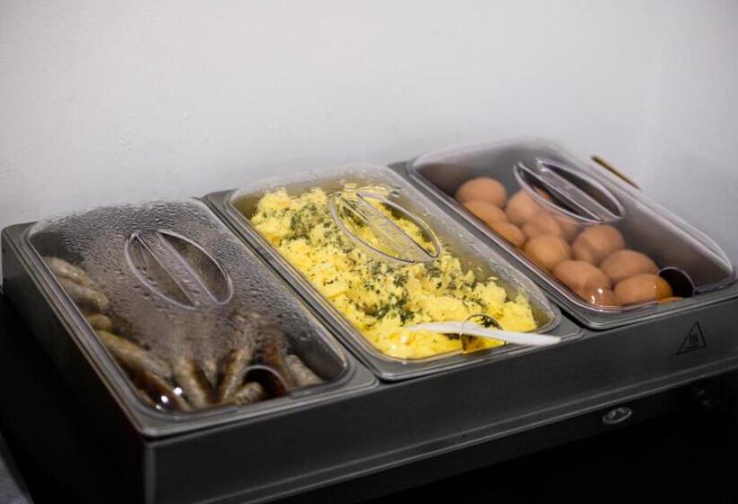 اتاق لوکس یک تخته, Luna